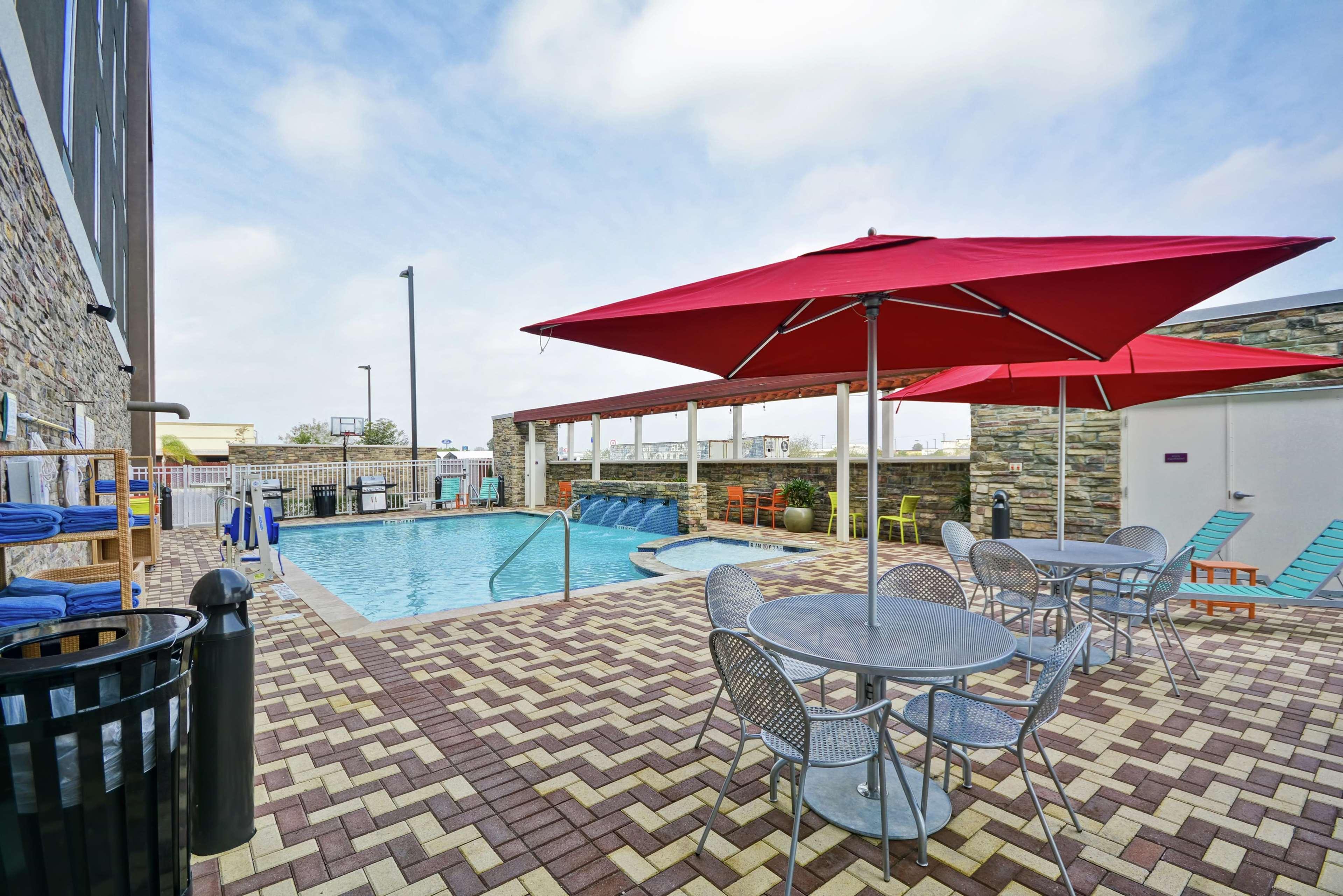 Hotel Home2 By Hilton Brownsville