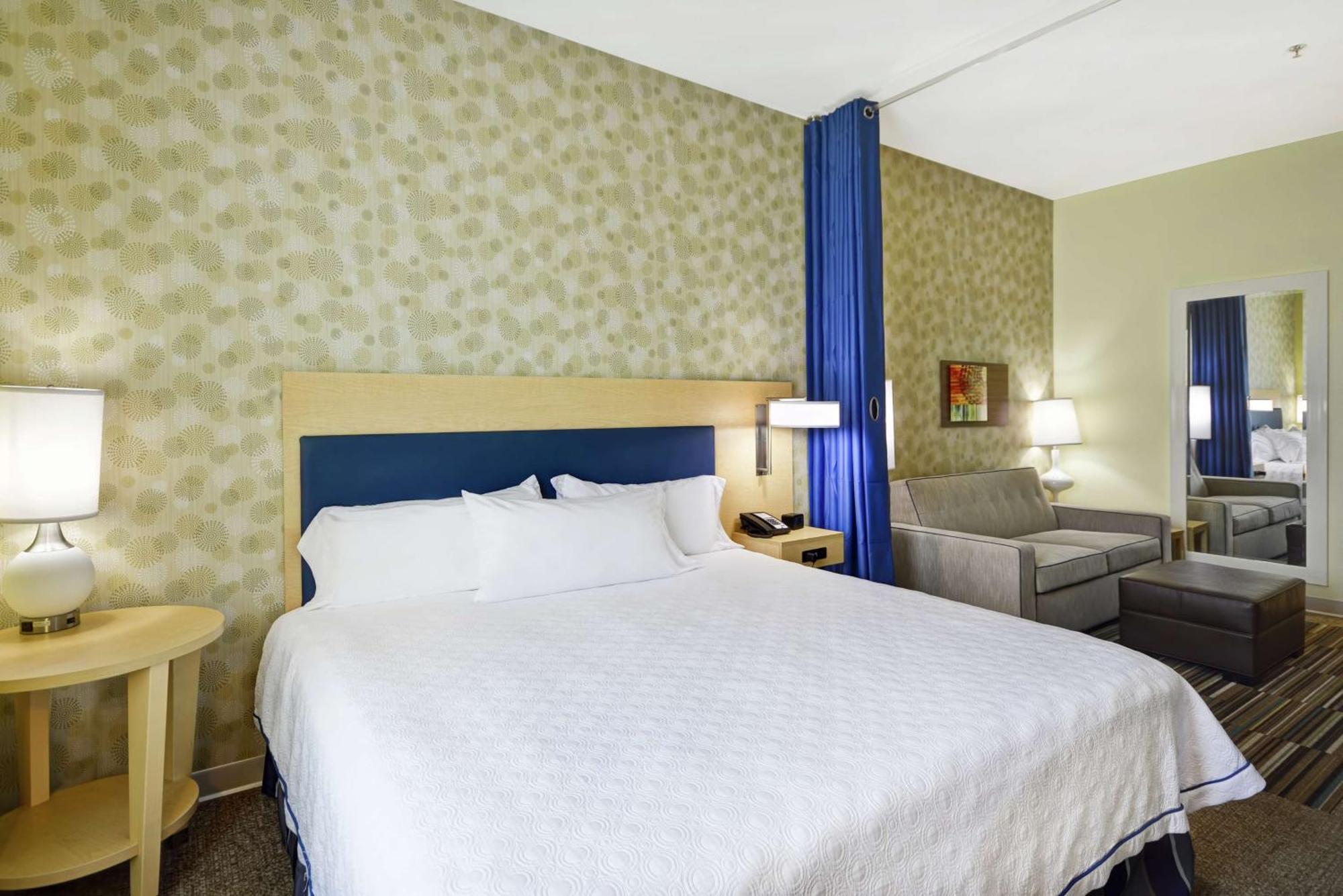 Hotel Home2 By Hilton